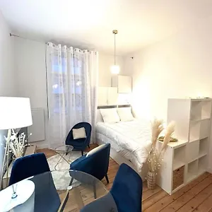 https://studio-rose-poudr-centre-ville.midi-pyreneeshotels.com