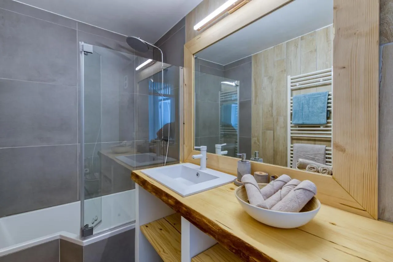 Le Petit Balcon Avec Vue Sur Le Mont-Blanc 2 Etoiles Apartment Chamonix