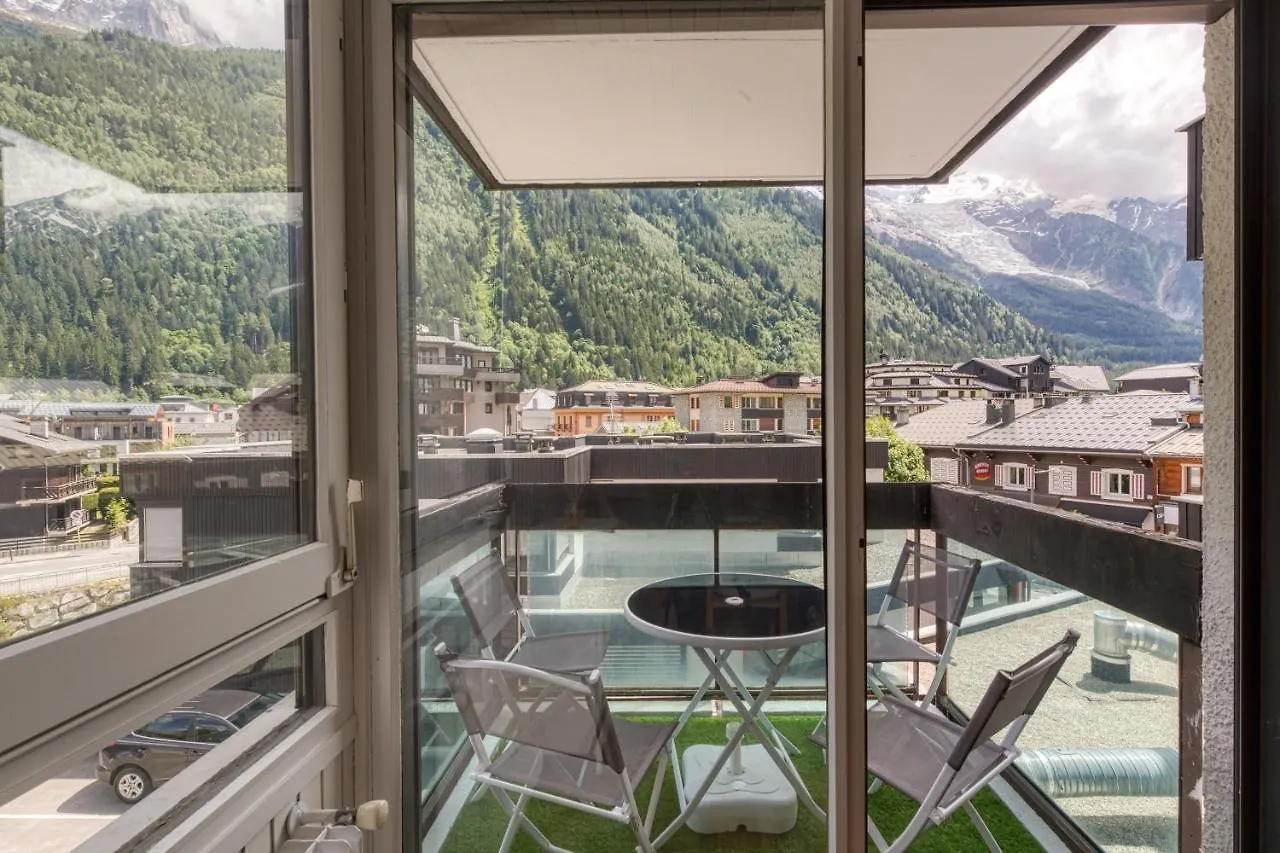 Le Petit Balcon Avec Vue Sur Le Mont-Blanc 2 Etoiles Apartment Chamonix France
